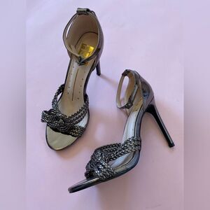 FRH Aerilyn Pewter Metallic Braided Woven Knot Heels Size 7